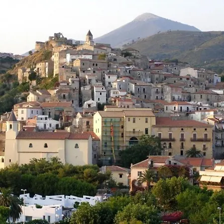 Golden Park سكاليا