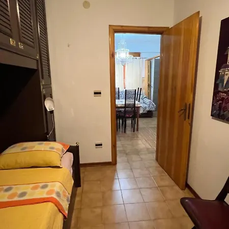 Golden Park سكاليا